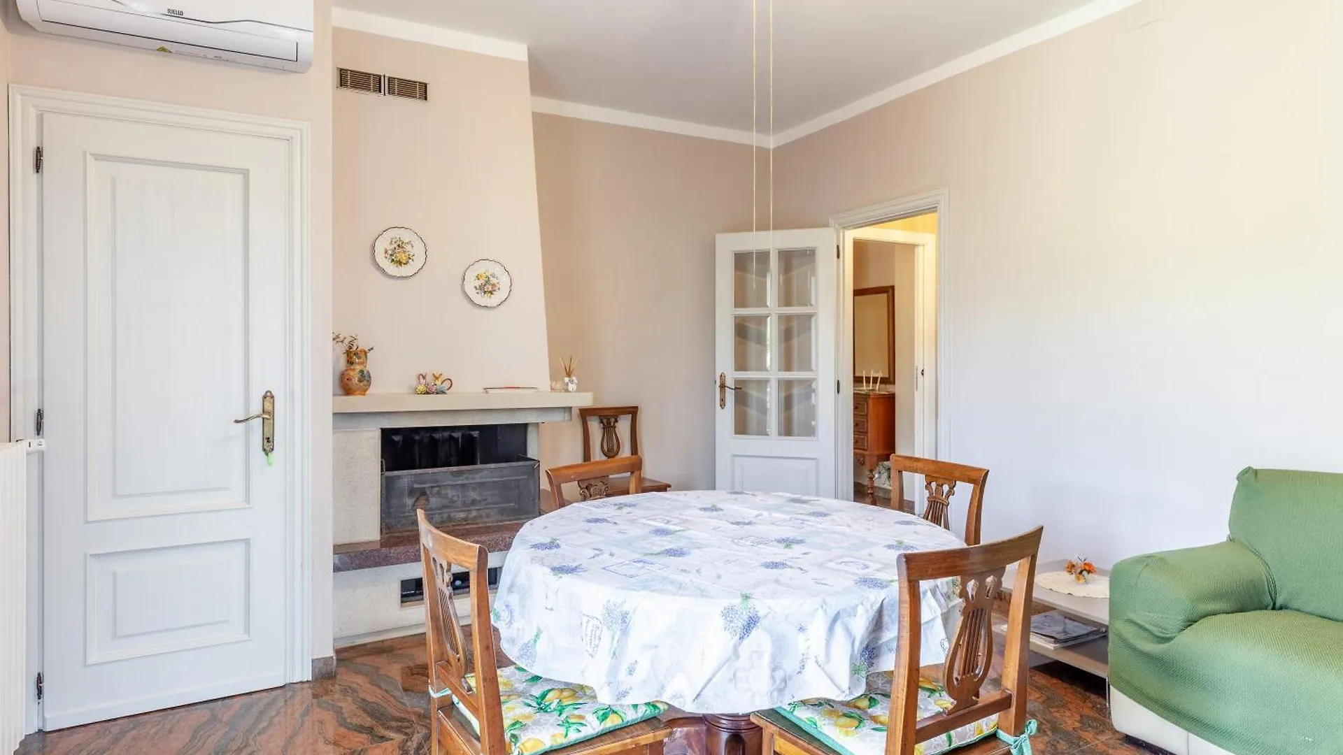 Villa La Lanterna Bianca A Bagnone アパート